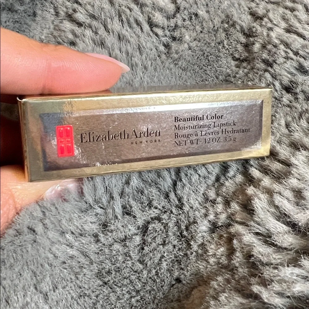 ELIZABETH ARDEN Beautiful Color Moisturizing Lipstick- 38 Fig